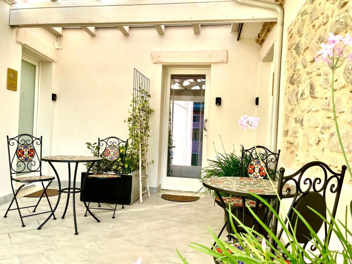 Dimora Di Charme Rooms & Apartments เปสเคียรา เดล การ์ดา ภายนอก รูปภาพ