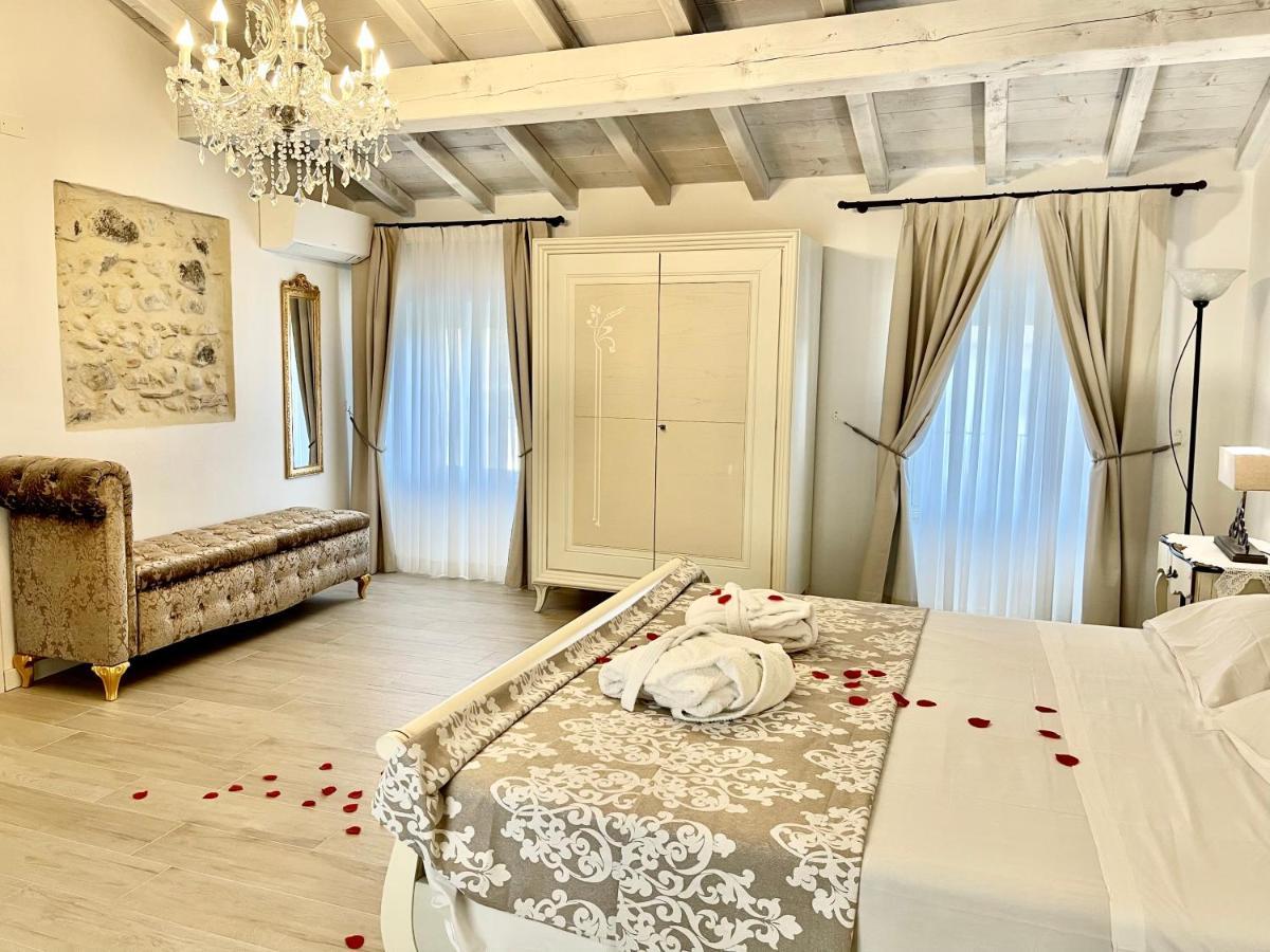 Dimora Di Charme Rooms & Apartments เปสเคียรา เดล การ์ดา ภายนอก รูปภาพ