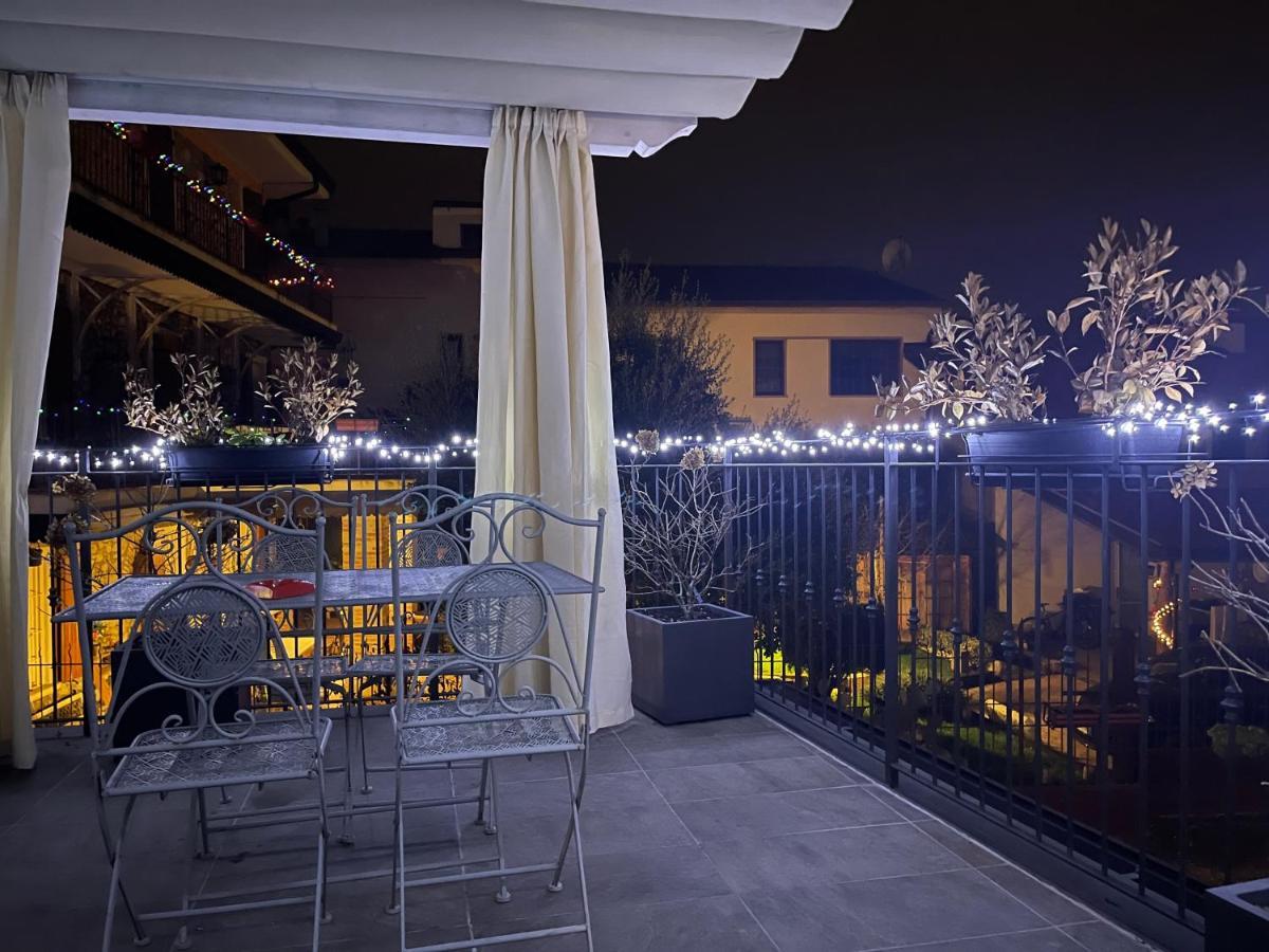 Dimora Di Charme Rooms & Apartments เปสเคียรา เดล การ์ดา ภายนอก รูปภาพ