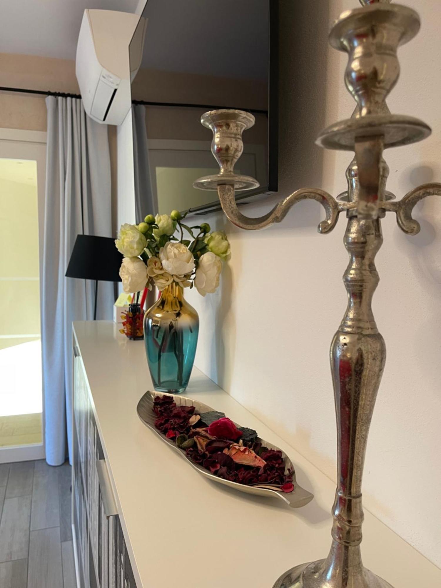 Dimora Di Charme Rooms & Apartments เปสเคียรา เดล การ์ดา ภายนอก รูปภาพ