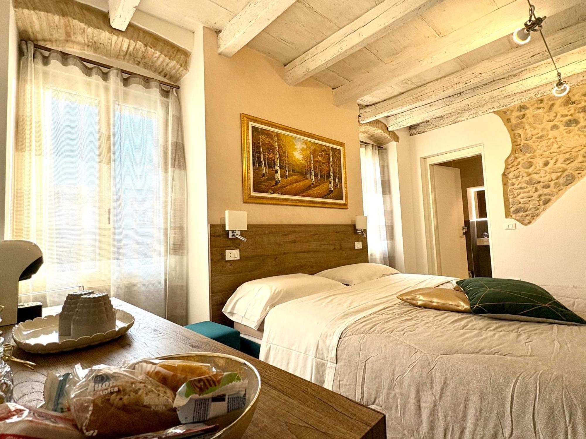 Dimora Di Charme Rooms & Apartments เปสเคียรา เดล การ์ดา ภายนอก รูปภาพ